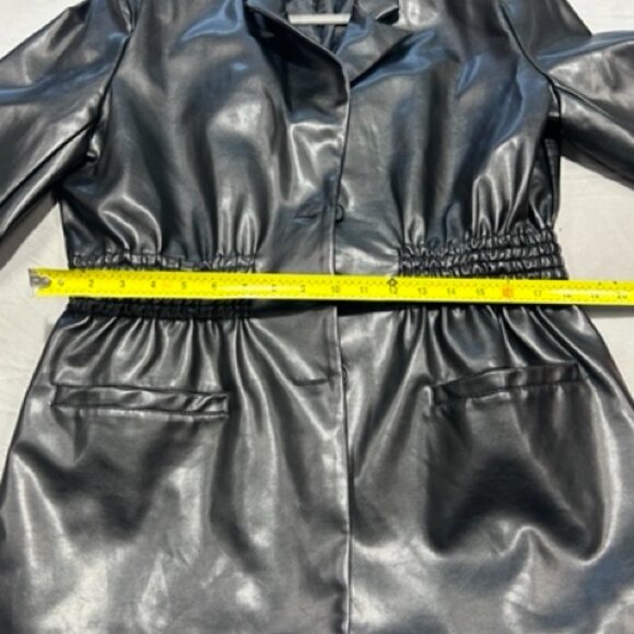 Share STEVE MADDEN Frida Faux-Leather Jacket Smocked Elastic Waist Shirted Black - Picture 6 of 6